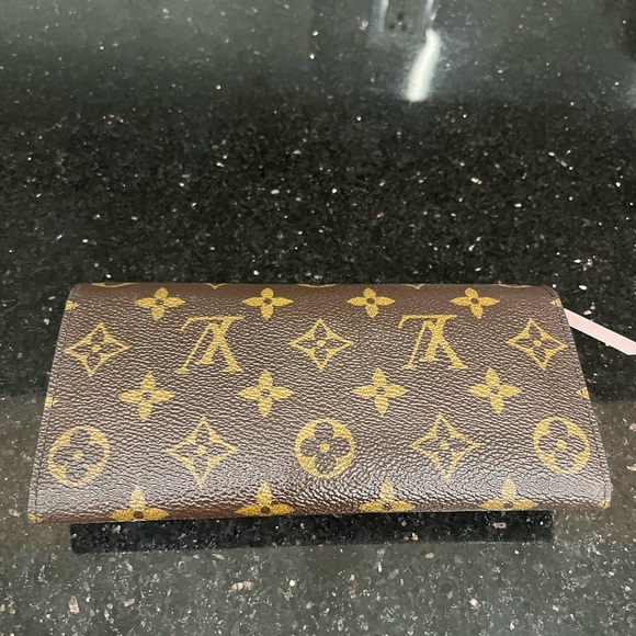 AUTHENTIC Louis Vuitton Emilie Wallet - Picture 2 of 4